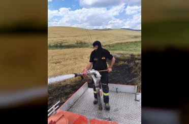Silvan’da 2 dönümlük ekili alan kül oldu 