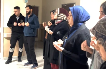 Simav’da vefat eden sağlık personelleri için kurban kesildi, lokma hayrı yapıldı 