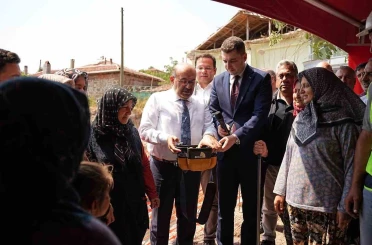 Sındırgı’da deprem konutları hak sahiplerine teslim edildi 