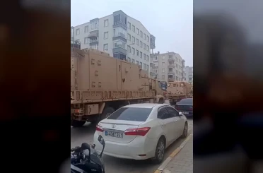 Sinop’ta askeri sevkiyat anları kamerada: Özgür Özel’in "balıklar ürküyor" sözlerine ironik gönderme 