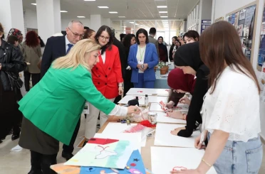 Sinop’ta bitkilerin dünyası tuvale taşındı 