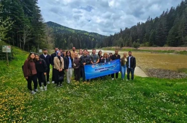 Sinop’ta gençler doğanın izini sürdü 