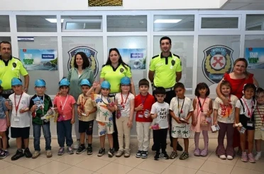 Sinop’ta minik öğrencilere polis mesleği tanıtıldı 