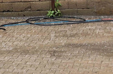 Şırnak dolu yağışıyla beyaza bürüdü 