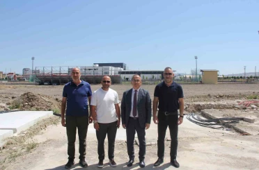Sivas’a modern futbol sahası 