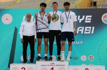Sivaslı atletler madalya ile döndü 