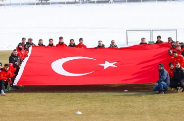 Sivasspor’dan Türk bayrağaın yönelik saldırıya sert tepki 
