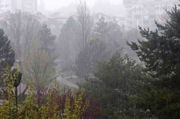 Sivas’ta gök gürültüsü ve kuvvetli yağış etkili oldu 