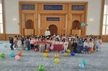 Sivas’ta minik yürekler Ramazan’ın manevi iklimini camide yaşadı 