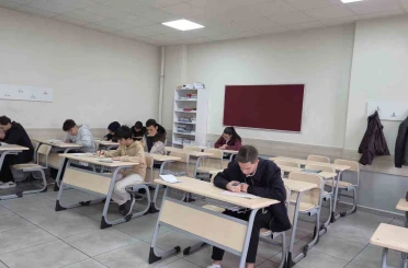 Sivas’ta öğrenciler manevi ödül için ter döktü 