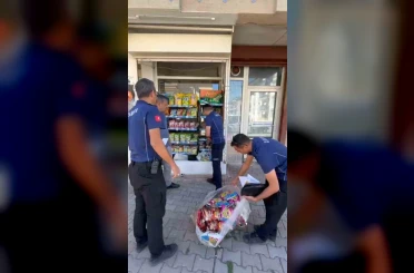 Sivas’ta son tüketim tarihi geçmiş cipslere el konuldu 