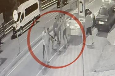 Sokak ortasında pompalı tüfekli dehşetin güvenlik kamerası görüntüsü ortaya çıktı 