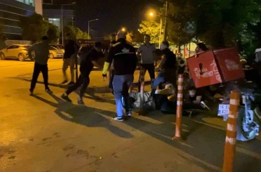 Sokak ringe döndü, yumruklar havada uçuştu 