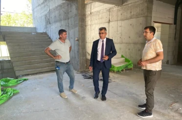 Söke Atatürk Ortaokulu inşaatında çalışmalar sürüyor 