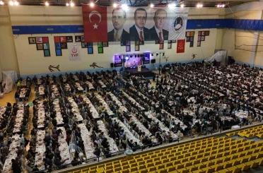 Spor salonunda 2 bin kişi iftar sofrasında buluştu 