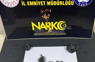 Suçüstü yakalanan uyuşturucu taciri tutuklandı 