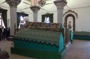 Sultan 1. Murad Hüdavendigar Han dualarla anıldı 