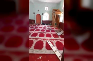 Tahrip edilen köy camisi belediye ekiplerince yeniden ibadete hazır hale getirildi 