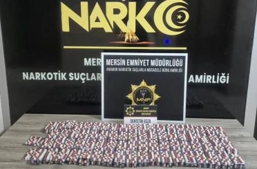 Takside arama yapan polis binlerce uyuşturucu hap ele geçirdi 