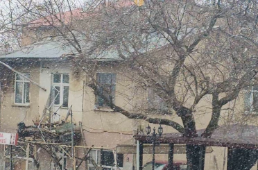 Tarihi Harput’ta nisanda kar sürprizi 