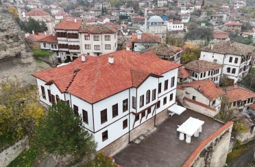 Tarihi rüştiye binası "Kalealtı Eğitim ve Kent Tarihi Müzesi"ne dönüştü 