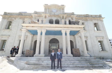 Tarihi valilik binasında restorasyon çalışmaları sürüyor 