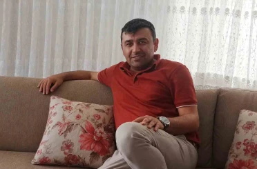 Tarlaya devrilen otomobilin sürücüsü hayatını kaybetti 