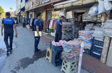 Tarsus’ta kaldırım işgaline izin verilmiyor 
