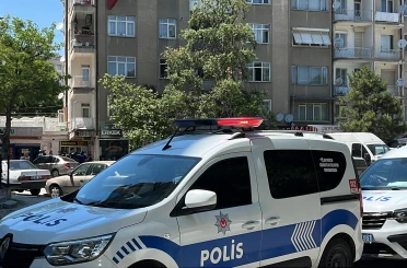 Tartıştığı apartman yöneticisini bıçakladı