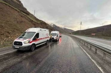 Tatvan’da trafik kazası: 2 yaralı 
