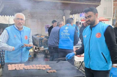 Tavas Müftülüğü evlenecek gençler için hayır çarşısı kurdu 