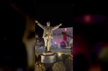 Tavas’ın her noktası bayraklarla donatıldı 