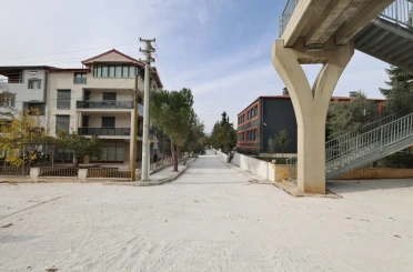 Tavas’ta alt ve üstyapı çalışmaları aralıksız sürüyor 