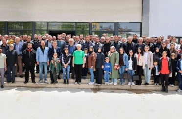 Tavas’ta emeğin bayramı sofrada kutlandı; Başkan Tatıl’tan anlamlı buluşma 