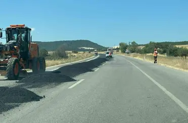 Tavşanlı-Emet yolunda çalışma: Ulaşım kontrollü sağlanıyor
