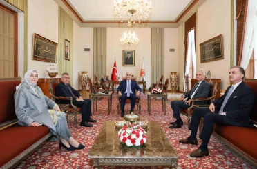 TBMM Başkanı Kurtulmuş’tan AK Parti’ye ziyaret