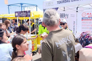 Tekirdağ polisi anne ve çocukları sevindirdi 