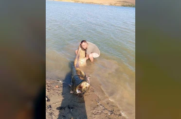 Tekirdağ’da 157 kiloluk yayın balığı yakalandı 