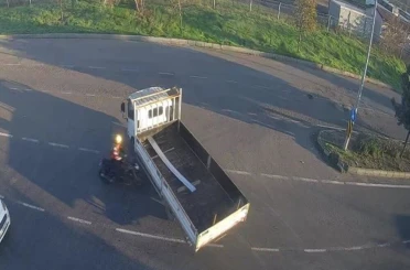Tekirdağ’da 3 kişinin yaralandığı iki ayrı motosiklet kazası görüntülendi 