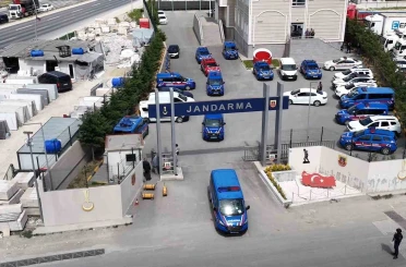 Tekirdağ’da dar sokaklarda huzur uygulaması: 21 aranan şahıs yakalandı 