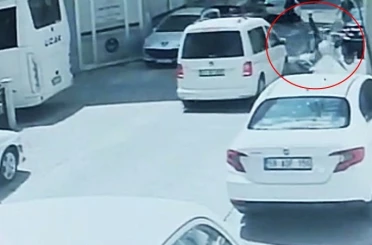 Tekirdağ’da yürekleri ağza getiren kaza kamerada: Motosikletin üzerinden böyle fırladı 