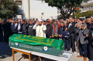 Teknik direktör Engin Fırat son yolculuğuna uğurlandı 