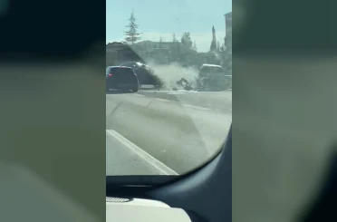 TEM Otoyolu’nda maganda dehşeti: Bebekli otomobili sıkıştırdı, 5 araç birbirine girdi 