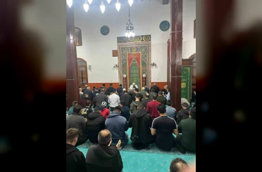 Tercan’da vatandaşlar Kadir Gecesi’nde camileri doldurdu 