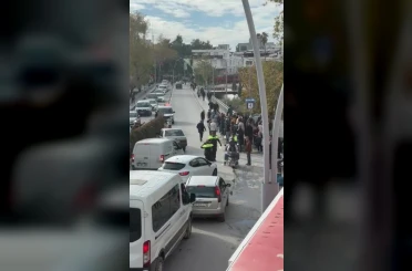 Ters yönden gelen motosiklete otomobil çarptı: 1 yaralı 