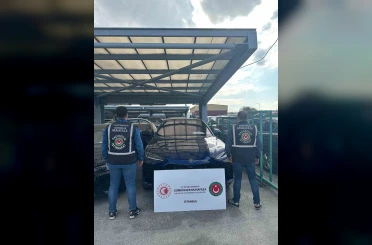 Ticaret Bakanlığı’ndan 288 milyon liralık lüks araç operasyonu 