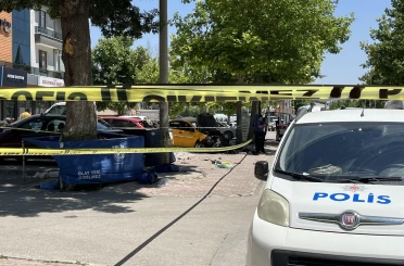 Ticari taksinin çarptığı anne ile kızı hayatını kaybetti
