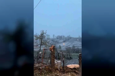 Tokat’ta bahar mevsiminde kar sürprizi 