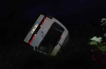 Tokat’ta minibüs takla attı: 1 yaralı 