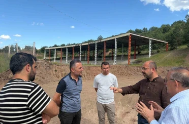 Tosya’da güreş sahasını yenileme çalışmaları sürüyor 